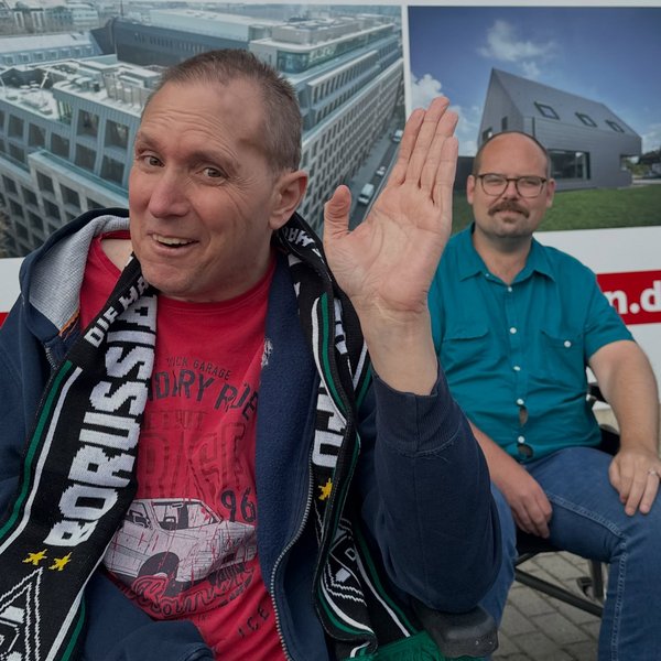 „Und dann denke ich, dass es vielleicht vielleicht Für immer so bleibt“ 🪩 Konzertmarathon in der Jungen Pflege auf...